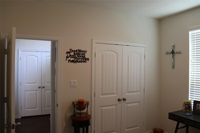 817 Holbrook Rd, Springtown, TX 76082 - photo 4