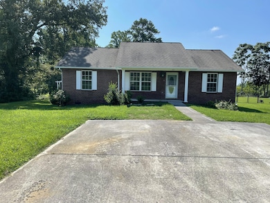 825 Quiet Oaks Way, Dandridge, TN 37725 - photo 2