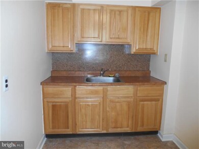 315 Mulberry St, Darby, PA 19023 - photo 2