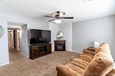 311 E Bryan Ave, Sapulpa, OK 74066 - photo 4