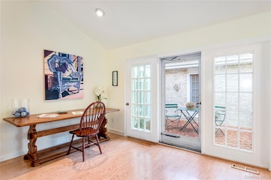 520 Hampton Rd unit 17, Southampton, NY 11968 - photo 7