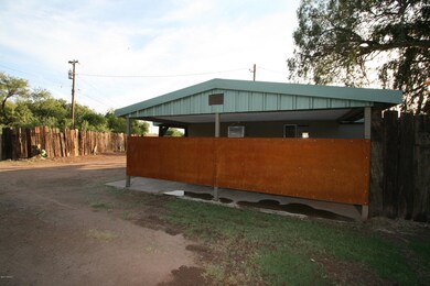 Carport side