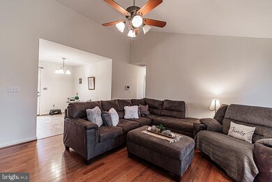 90 Peggy Ct, Bunker Hill, WV 25413 - photo 7