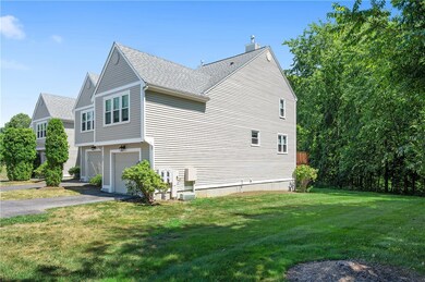 704 Brookhaven Ln unit 704, Woonsocket, RI 02895 - photo 2