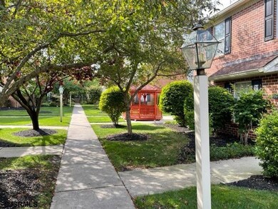 1526 Thomas Jefferson Ct unit 1526, Mays Landing, NJ 08330 - photo 2