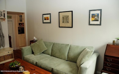 RENTAL1APT81