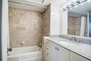 639 W Oakland Park Blvd unit 218-D, Wilton Manors, FL 33311 - photo 7