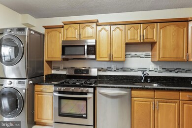 Skyline Plaza unit 916S, Baileys Crossroads, VA 22041 - photo 4