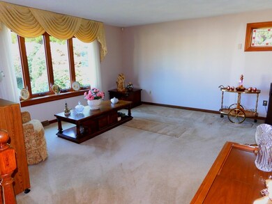 51 Partridge Rd, Methuen, MA 01844 - photo 2