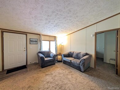 57 Ashley Cir, Swartz Creek, MI 48473 - photo 7