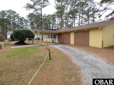 Arrowhd Bch Clubhouse