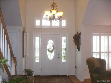 2645 Pinelake Dr, Niagara Falls, NY 14304 - photo 3