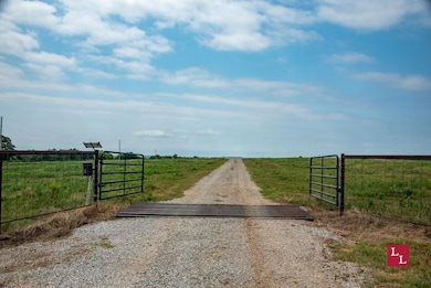 2304 Pleasant Rd, Ardmore, OK 73401 - photo 4