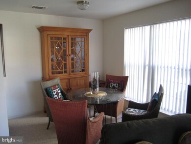 Quaker Hill Community unit 305, Alexandria, VA 22314 - photo 3