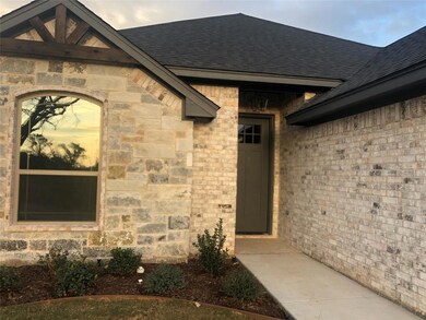 3301 Windcrest Dr, Granbury, TX 76049 - photo 2