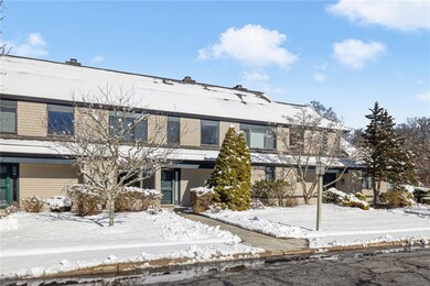 17 Vanderbilt Dr unit 134, Narragansett, RI 02882 - photo 2