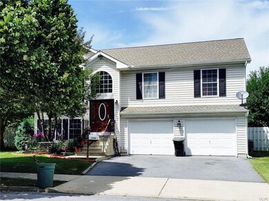 1733 Easthill Dr, Bethlehem, PA 18017 - photo 3