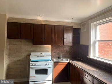 427 S Bentalou St, Baltimore, MD 21223 - photo 2