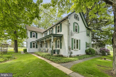 6319 Saw Mill Rd, Pipersville, PA 18947 - photo 4