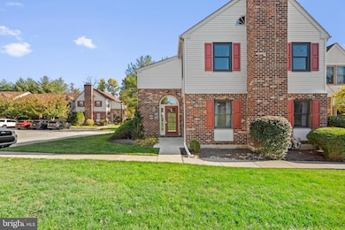 365 Norris Hall Ln, Norristown, PA 19403 - photo 2