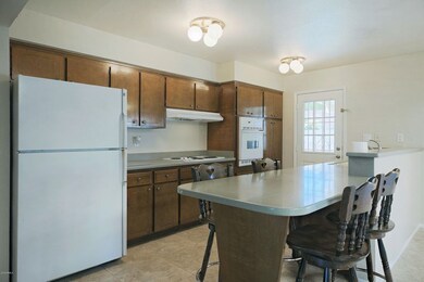 11020N45thAve-007