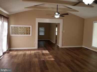 31 Spruce Ln, Clementon, NJ 08021 - photo 2