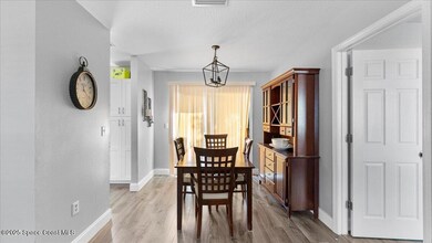 06-Dining Area
