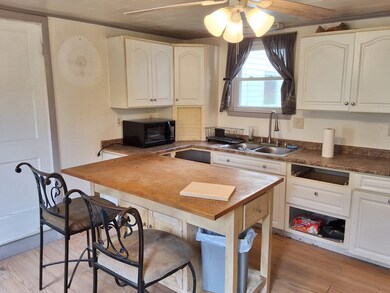 72 Maple St, Warren, MA 01083 - photo 6