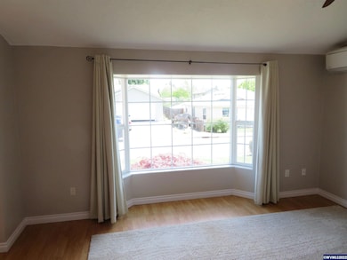 5453 Compton Ln SE, Salem, OR 97306 - photo 4