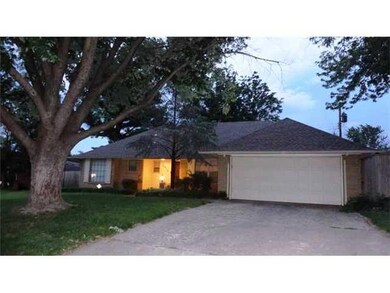 5912 N Harvard Ave, Oklahoma City, OK 73122 - photo 2