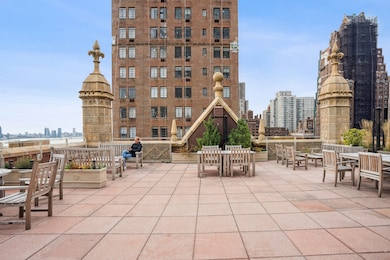 The Manor unit 410, New York, NY 10017 - photo 4