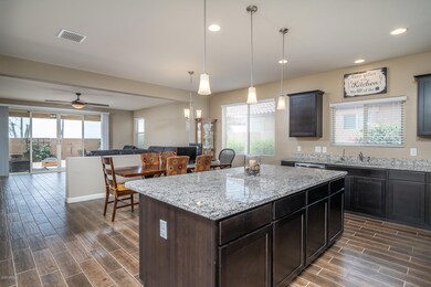 4) KITCHEN