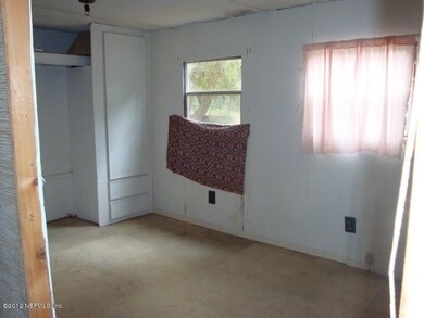 404 Alexander St, Interlachen, FL 32148 - photo 4