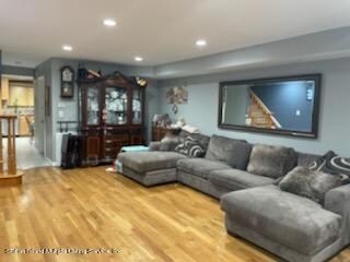 54 Darnell Ln, Staten Island, NY 10309 - photo 3