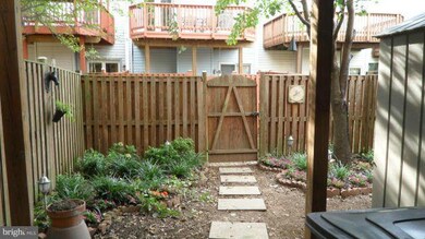 13405 Elevation Ln, Herndon, VA 20171 - photo 4