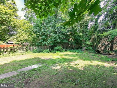 110 E Ashland St, Doylestown, PA 18901 - photo 5