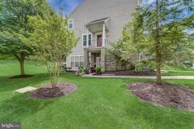 2704 Oak Leaf Ct, Odenton, MD 21113 - photo 2