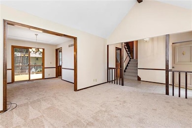 10221 Bradshaw St, Lenexa, KS 66215 - photo 6