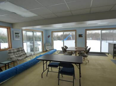 Three season rec room