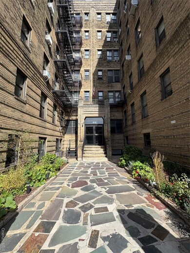 5005 43rd Ave unit 5H, Woodside, NY 11377 - photo 3