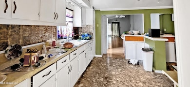 4036 W Pine St, Moss Point, MS 39563 - photo 4