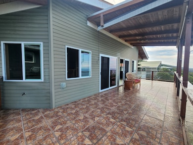 Large tiled lanai