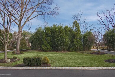 004_Circular Driveway