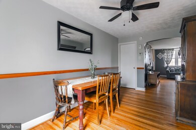944 Kenwood Rd, Drexel Hill, PA 19026 - photo 5