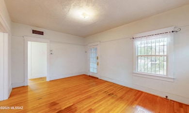 1033 E Waverly St, Tucson, AZ 85719 - photo 7