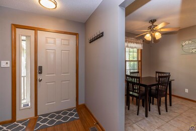 3613 SW Westport Dr, Topeka, KS 66614 - photo 7