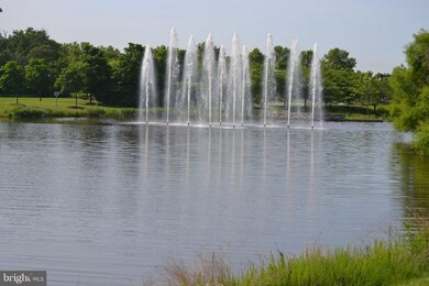 25280 Lake Shore Square unit 302, Chantilly, VA 20152 - photo 3