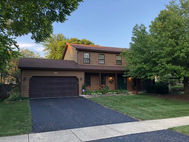 754 Raintree Dr, Naperville, IL 60540 - photo 2