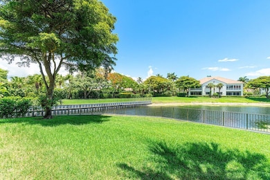 112 Palm Bay Dr unit A, Palm Beach Gardens, FL 33418 - photo 3