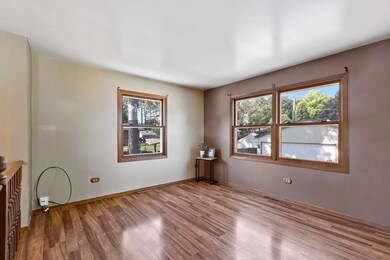 424 N Berwick Blvd, Waukegan, IL 60085 - photo 3